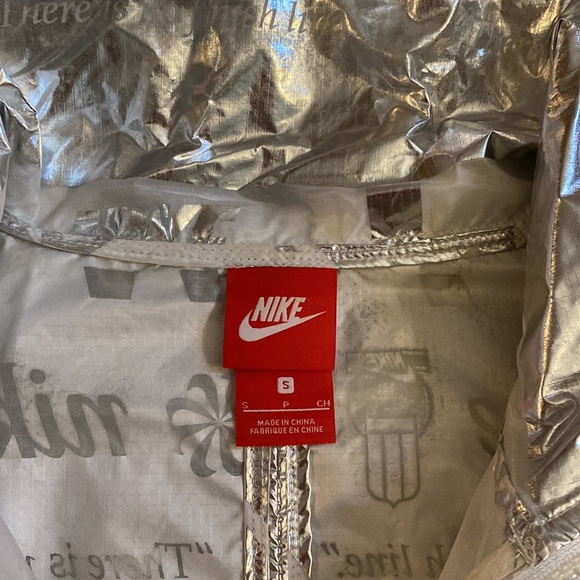 Nike Metallic Jacket - Picture 6 of 6